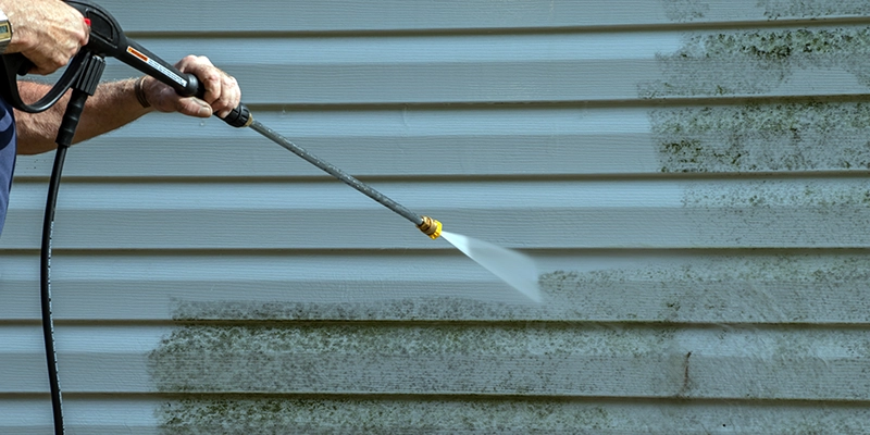 Pressure Washing Siding and Driveways